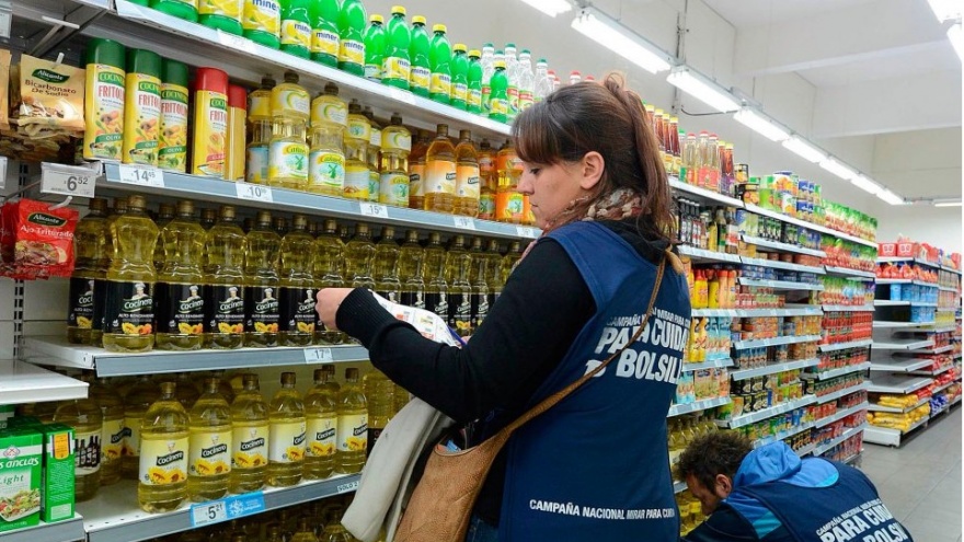 El gobierno les “cuida los bolsillos” a los supermercados con los Precios Cuidados
