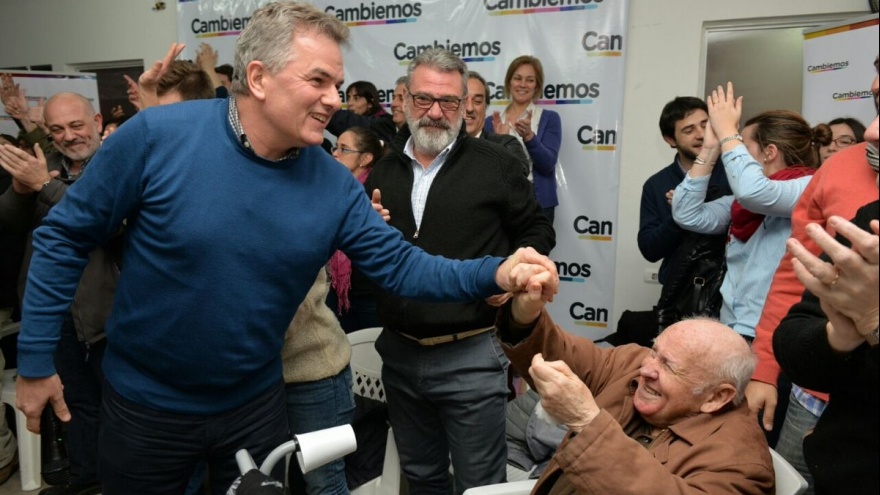 Adicciones: El solapado choque de un funcionario, genera preocupación en el círculo de Héctor Gay