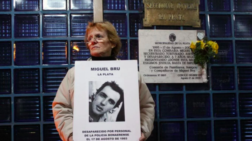 Escándalo: Detuvieron sin motivo a un testigo clave del caso Miguel Bru