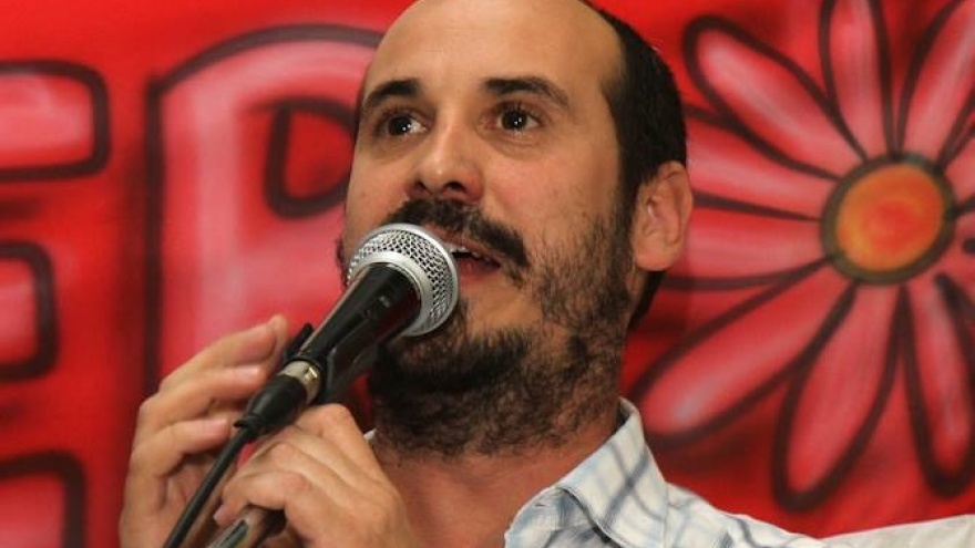 Gastón Crespo: “Pedimos que hagan un estudio de potabilidad del agua de la ciudad de La Plata”