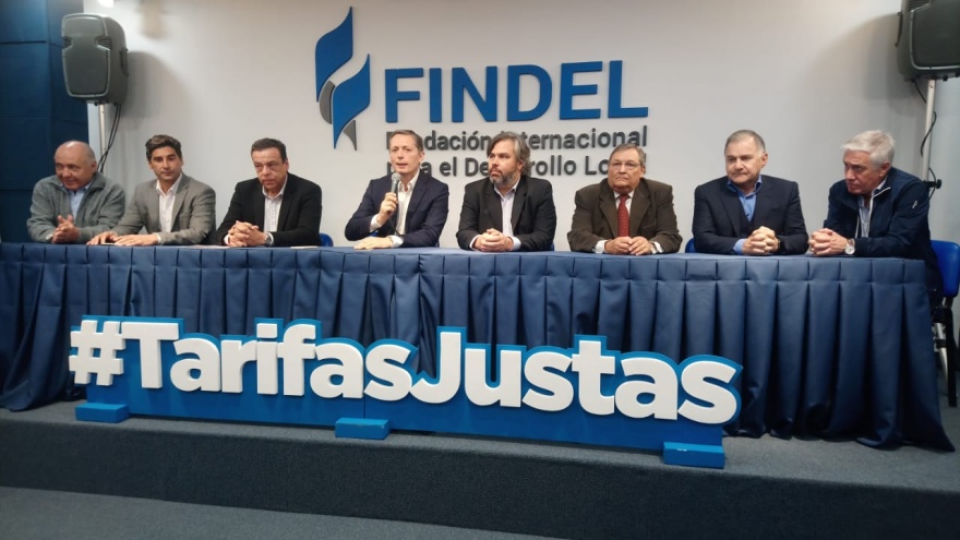 Los intendentes peronistas avanzan contra el tarifazo eléctrico y presentarán un amparo colectivo