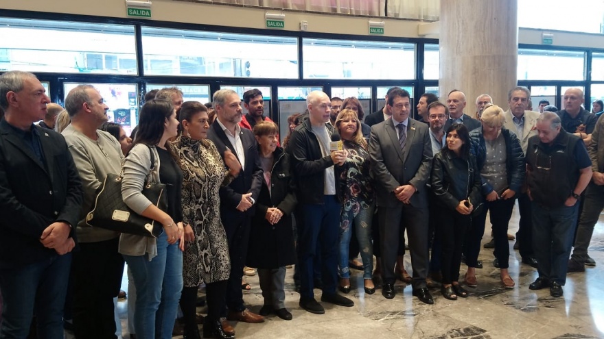 Larreta aprovecha la devaluación para recibir turistas y gasta en obras innecesarias en plena crisis