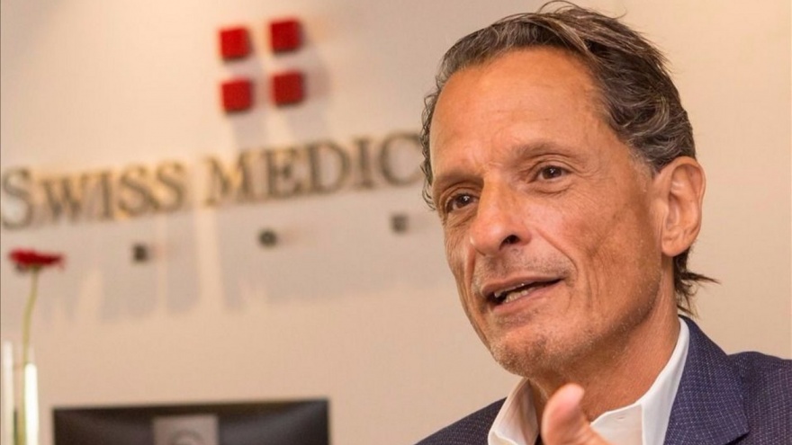 El dueño de Swiss Medical y América TV quiere que Vidal reemplace a Macri