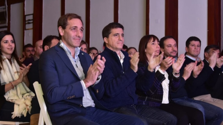 Garro presentó a sus candidatos: “Vamos a dar la pelea, cueste lo que cueste, hasta lo último”