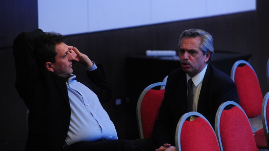 Alberto Fernández aúna agenda con Massa y toma distancia de Cristina