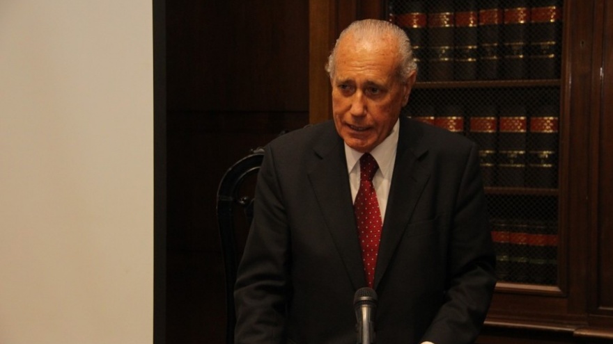 Sebastián Casanello investiga al ex ministro de Justicia, Jorge Vanossi, por enriquecimiento ilícito
