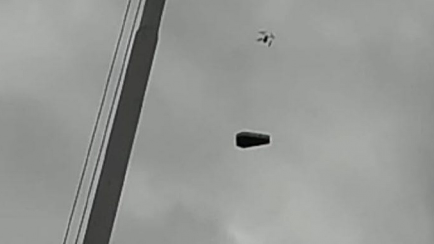 San Vicente: Un drone sobrevoló un féretro con el nombre del intendente