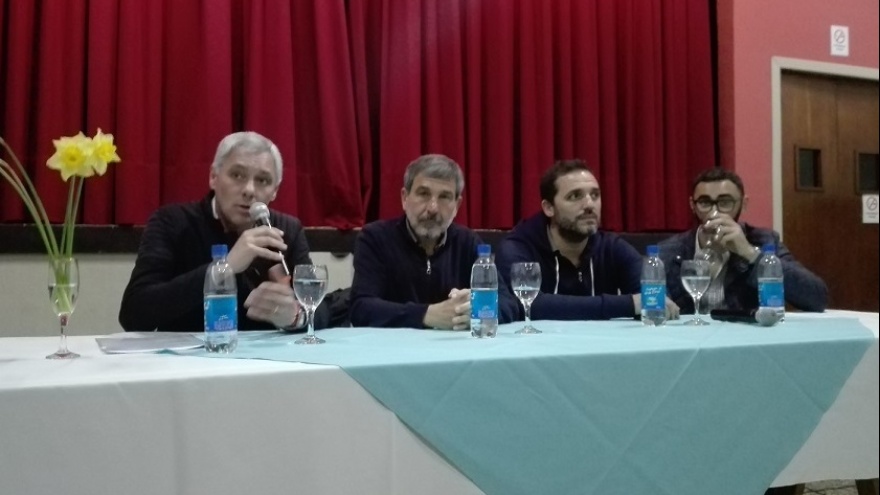 Berisso: Salvarezza y Cagliardi encabezaron charla sobre desarrollo tecnológico