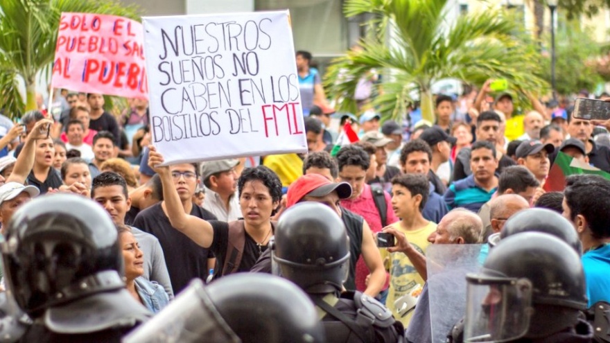 Ecuador: “Estamos entrando en una recesión que no la hemos vivido desde 1999”