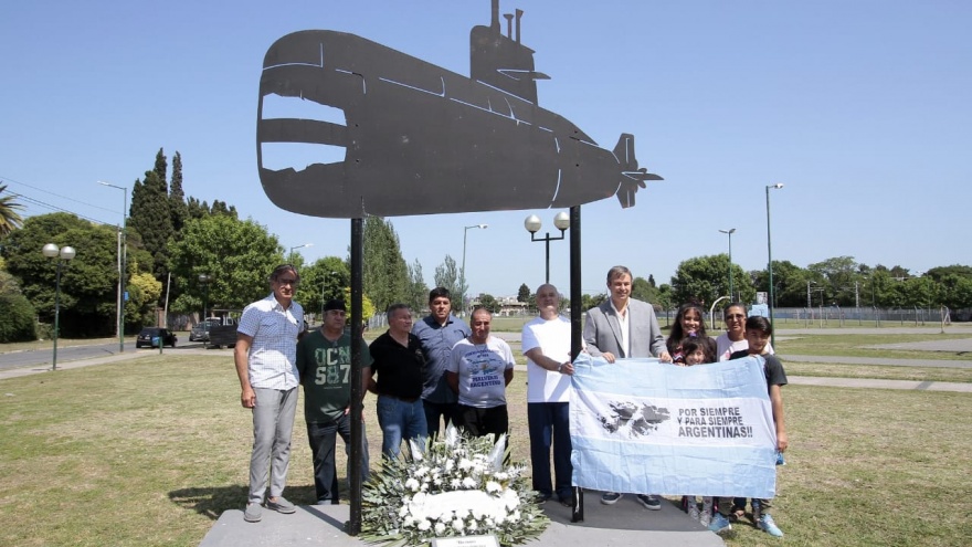 En Brown, el intendente Cascallares homenajeó a los marinos del ARA San Juan