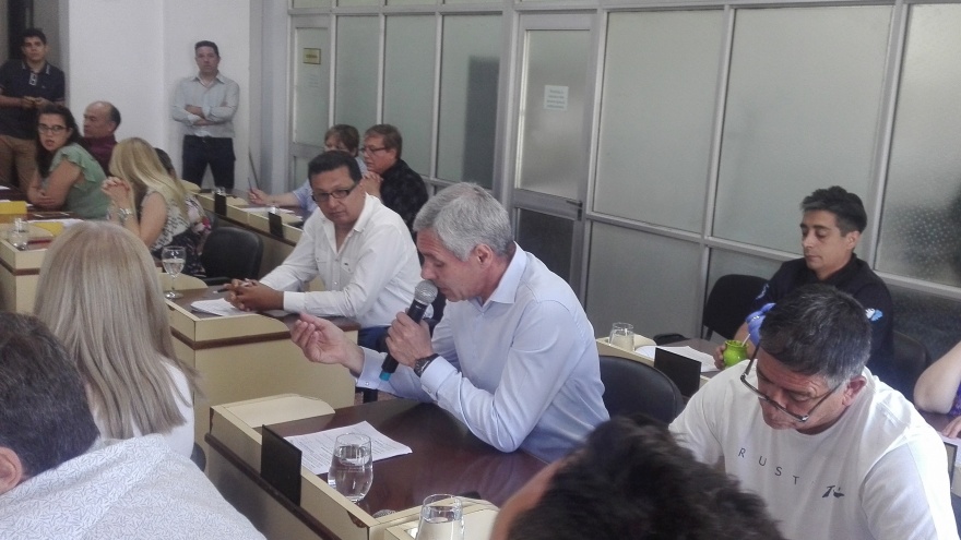 Berisso: Entre insultos, se aprobó la designación del nuevo juez de Faltas
