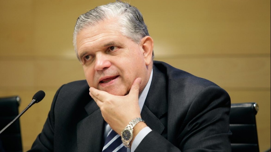 López Murphy alentó a “realizar una reforma importante” en el sector público