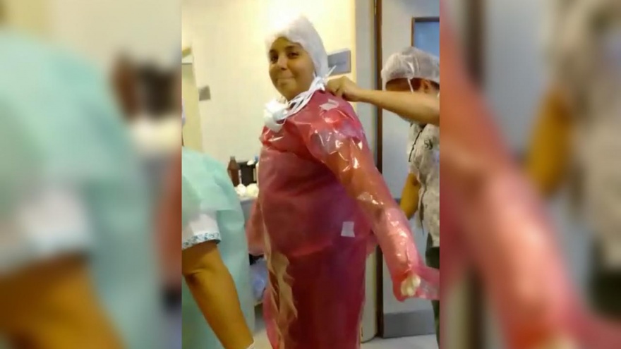 En el sanatorio de Moyano, usan bolsas de residuos para atender a infectados de coronavirus