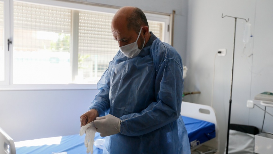 Ensenada: Temiendo un colapso sanitario, renunció el doctor adjunto del hospital Cestino