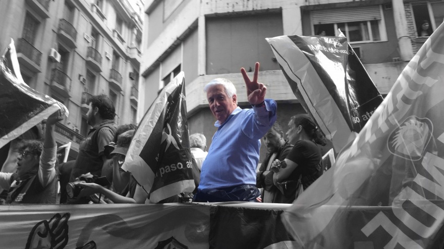 Díaz Pérez consiguió un cargo nacional y abandonó a todo su equipo