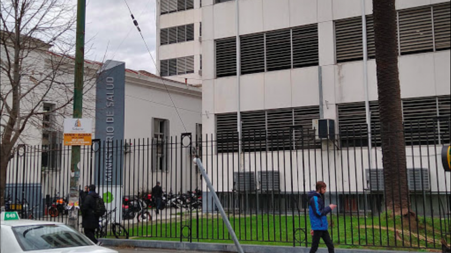 Alarma en la sede del ministerio de Salud ante un nuevo caso de COVID-19