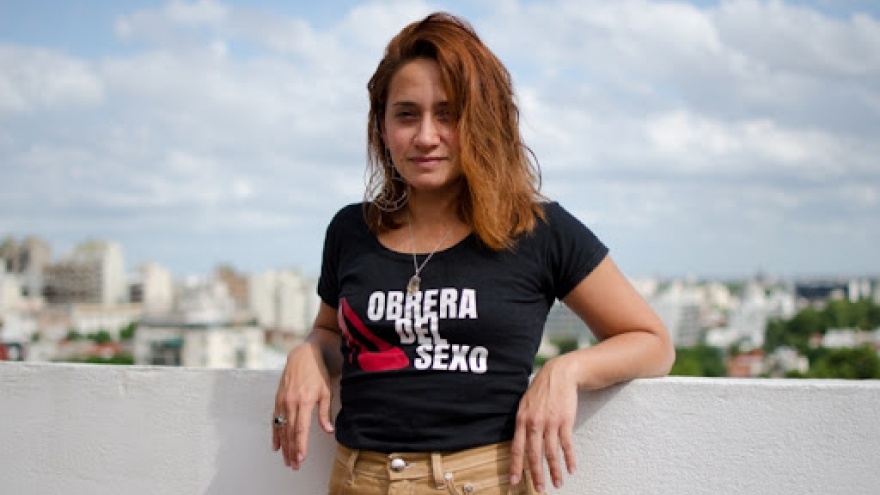 Trabajadoras sexuales arremeten contra Daniel Arroyo para ser reconocidas dentro de la “economía popular”