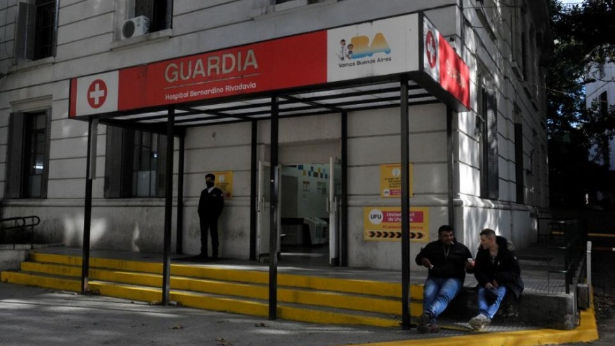Hospital Rivadavia: Profesionales de la salud anuncian medidas de fuerza tras la muerte de un enfermero