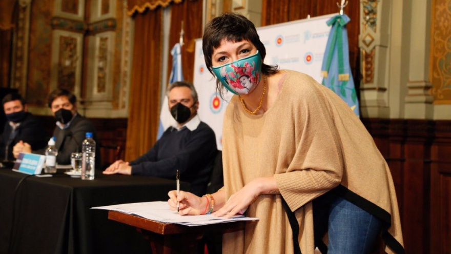 Mayra Mendoza les niega el bono compensatorio de 5 mil pesos a los médicos de los CAPS