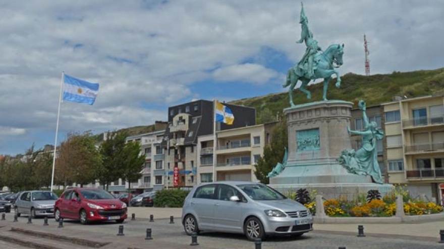 La leyenda del monumento a San Martín en Boulogne Sur Mer