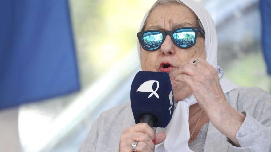 Hebe de Bonafini, sobre el conflicto policial: “Estos son los mismos que torturaron a nuestros hijos”