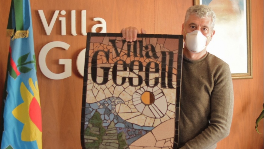 Se negó a involucrarse en una licitación trucha y Gustavo Barrera le inventó una deuda para fundirlo