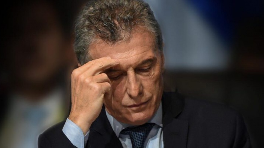 Tarot a Macri: “La torre invertida significa que algo se terminó”
