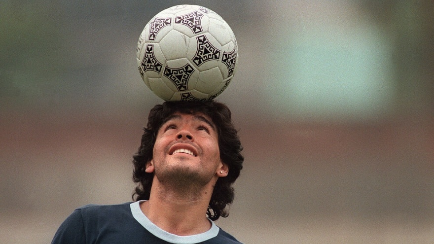 En homenaje a Maradona, diputados proponen declarar el día nacional del Fútbol