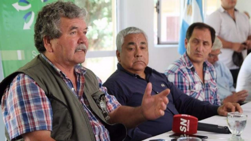 Sindicalista de la UOCRA, con antecedentes de homicidio, amenazó de muerte al ex chofer y su familia
