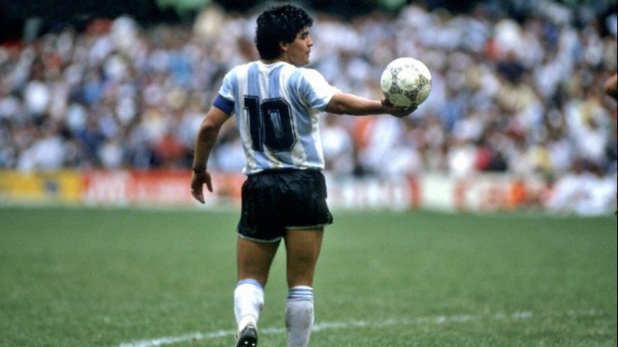 La historia de la primera canción inspirada en Maradona