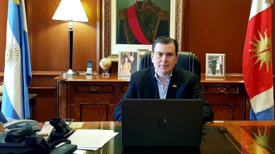 El gobierno santiagueño obliga a firmar una declaración jurada al personal de salud que no se vacune