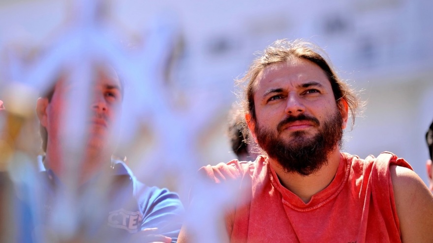 El silencio de Grabois y el rol de la obra social Senderos, durante el tratamiento del IVE
