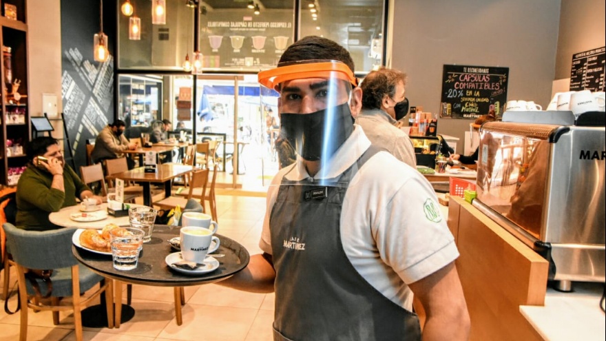 Los gastronómicos en pie de guerra por la restricción de circulación nocturna