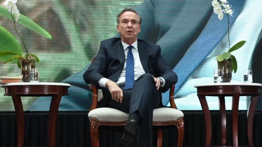 Escándalo por los abultados sueldos de la AGN y el increíble caché de Pichetto