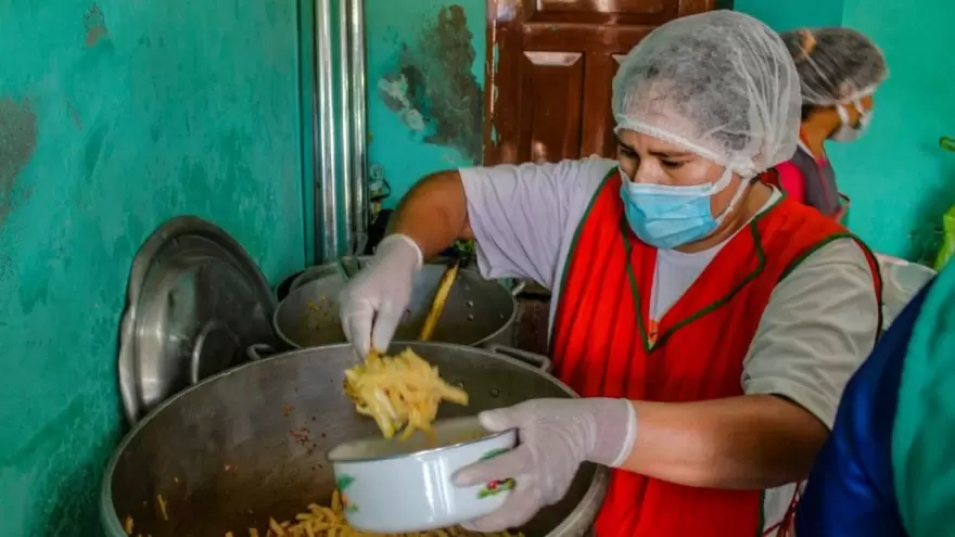 Plan de vacunación: Barrios de Pie pide considerar “prioritarios” a los trabajadores barriales