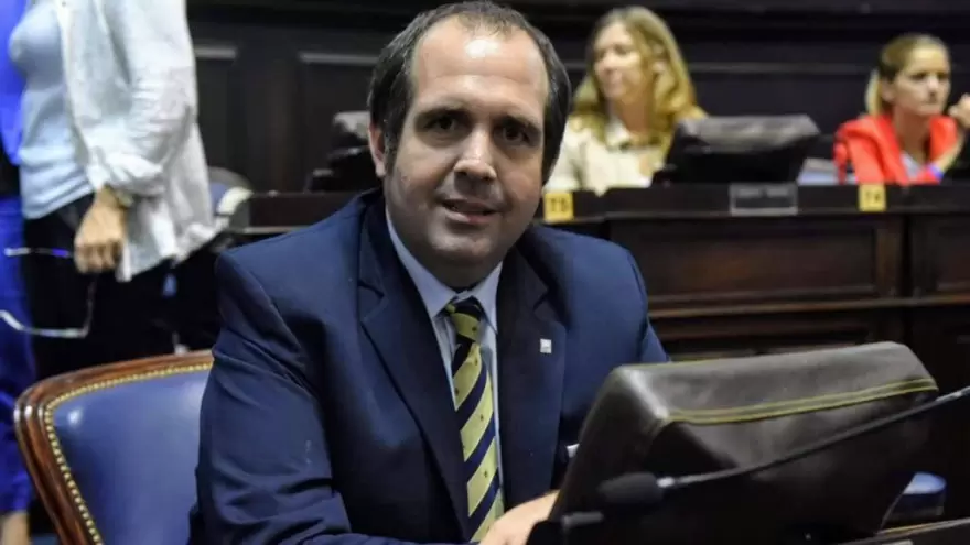COVID-19: El diputado Luciano Bugallo insinuó que el gobierno habría vacunado a militantes K
