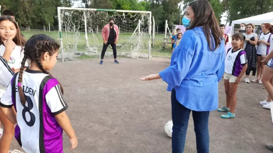 La Plata: Los hermanos Sessa salieron a la cancha en una acción solidaria