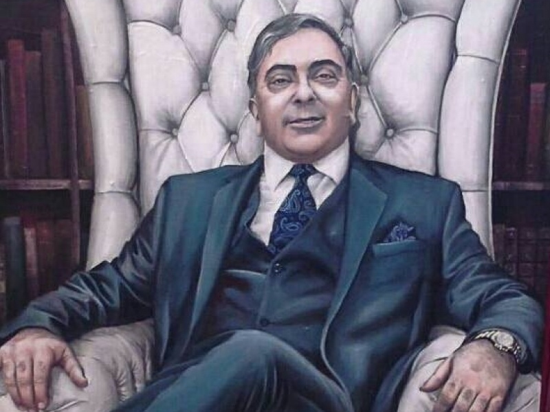 “Lopecito”, el asesor General de Gobierno, más feliz que nene con juguete nuevo