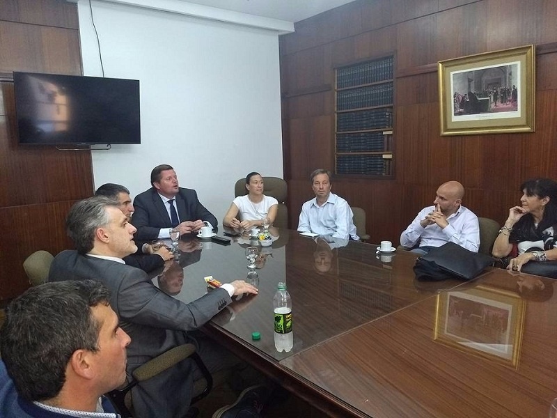 Asesoría General de Gobierno: Hernán Colli recibió a profesionales en el Colegio de Abogados