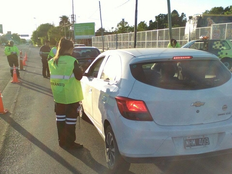 La Plata: Ante la falta de controles de alcoholemia, Corazones Azules donará 5 mil pipetas