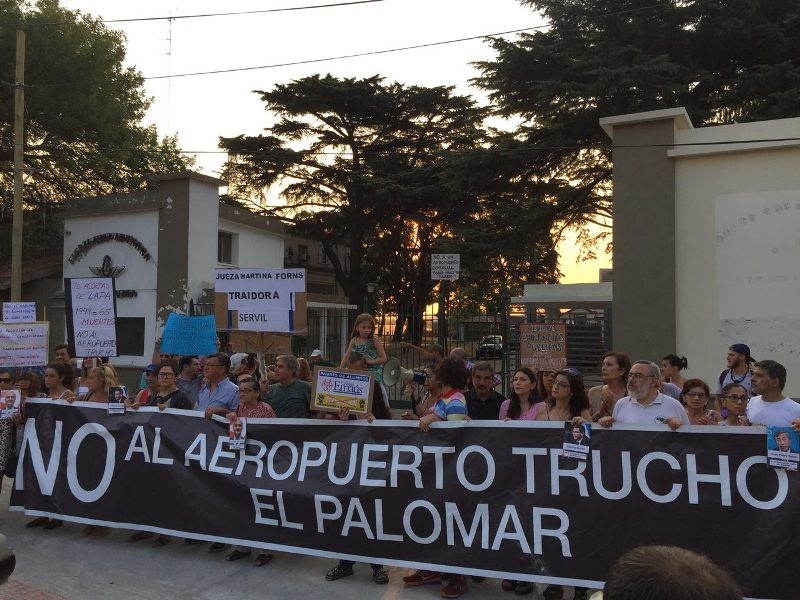 Debandi, contra el aeropuerto de Flybondi: “La seguridad de los vecinos de El Palomar corre riesgo”