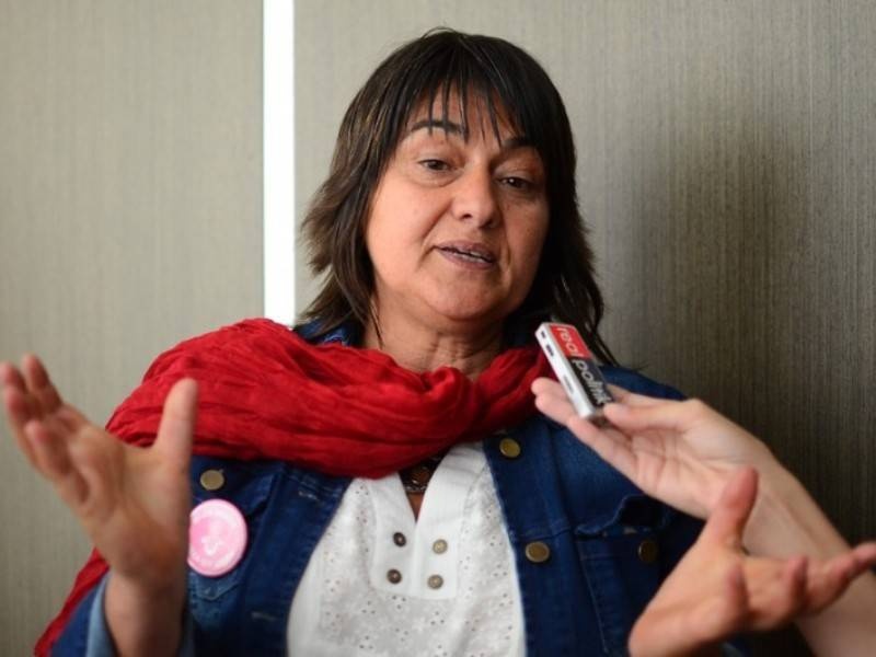El Sarmiento cesa actividades exigiendo la reincorporación de una trabajadora