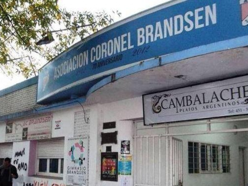 Clausuran pileta del Club Brandsen: Denuncian que el administrador es culpable por la muerte de un menor