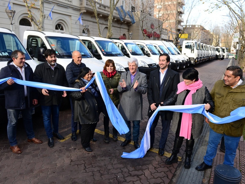 San Fernando: Andreotti sumó 26 nuevos camiones a la flota del municipio