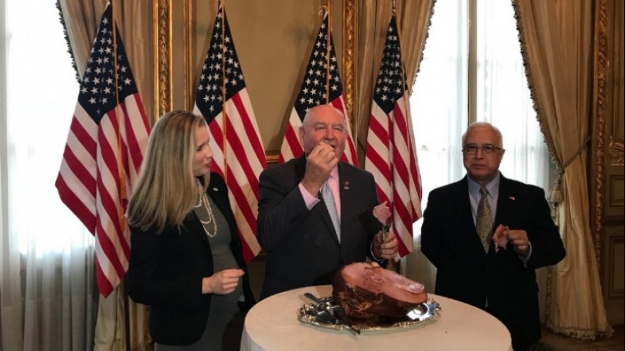 Vía Twitter, el gobierno norteamericano se burla de los productores porcinos argentinos