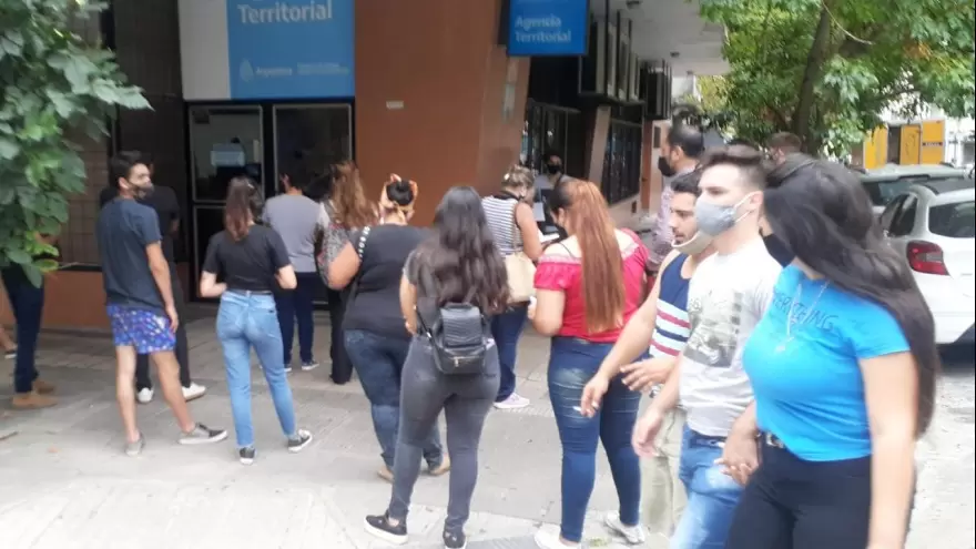 La Plata: Protesta ante la paralización de los programas de capacitación y empleo