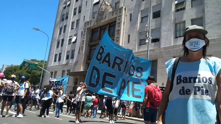 Barrios de Pie denuncia “clientelismo” en la cartera del ministro Daniel Arroyo