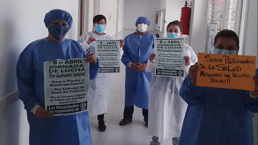 Quilmes: Personal de salud movilizó en protesta de los 17 mil pesos que cobran de sueldo básico