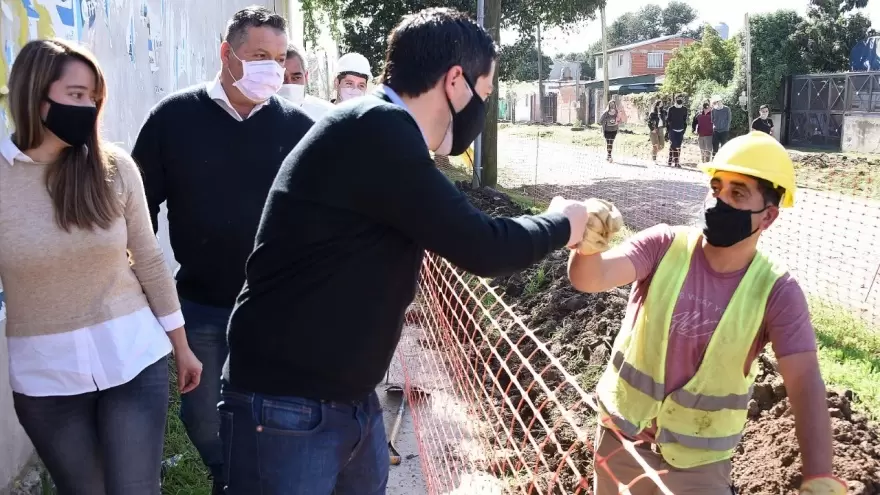 Malvinas Argentinas: Trabajos para extender la red de gas