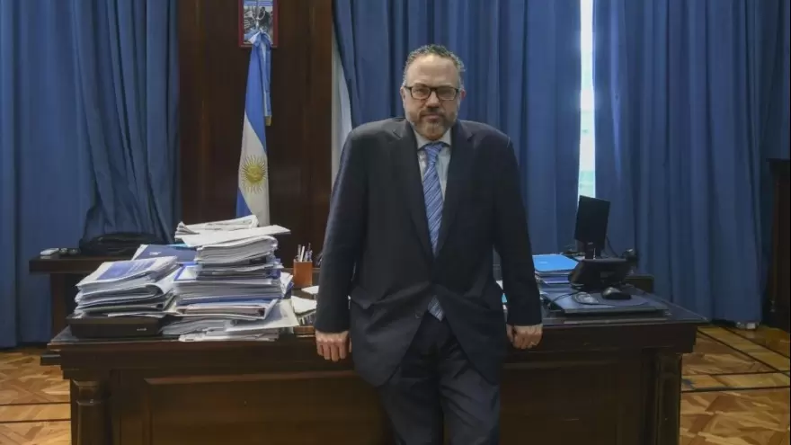 Matías Kulfas compró dos vehículos de lujo con fondos del ministerio de Desarrollo Productivo